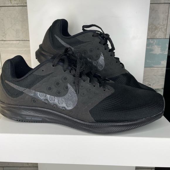 Nike Downshifter 7 Mens Running Shoe 